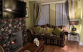 11 Parkmore Street, Ormeau Road, Belfast, Bt7 2Gt, 2 Bedroom House